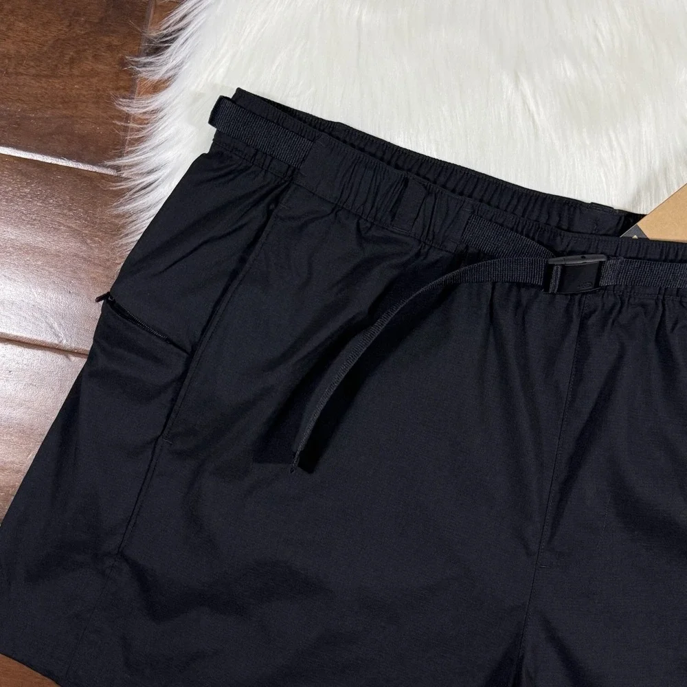 The North Face Men's Size‎ XXL Black Class V Pathfinder Belted Relaxed Shorts